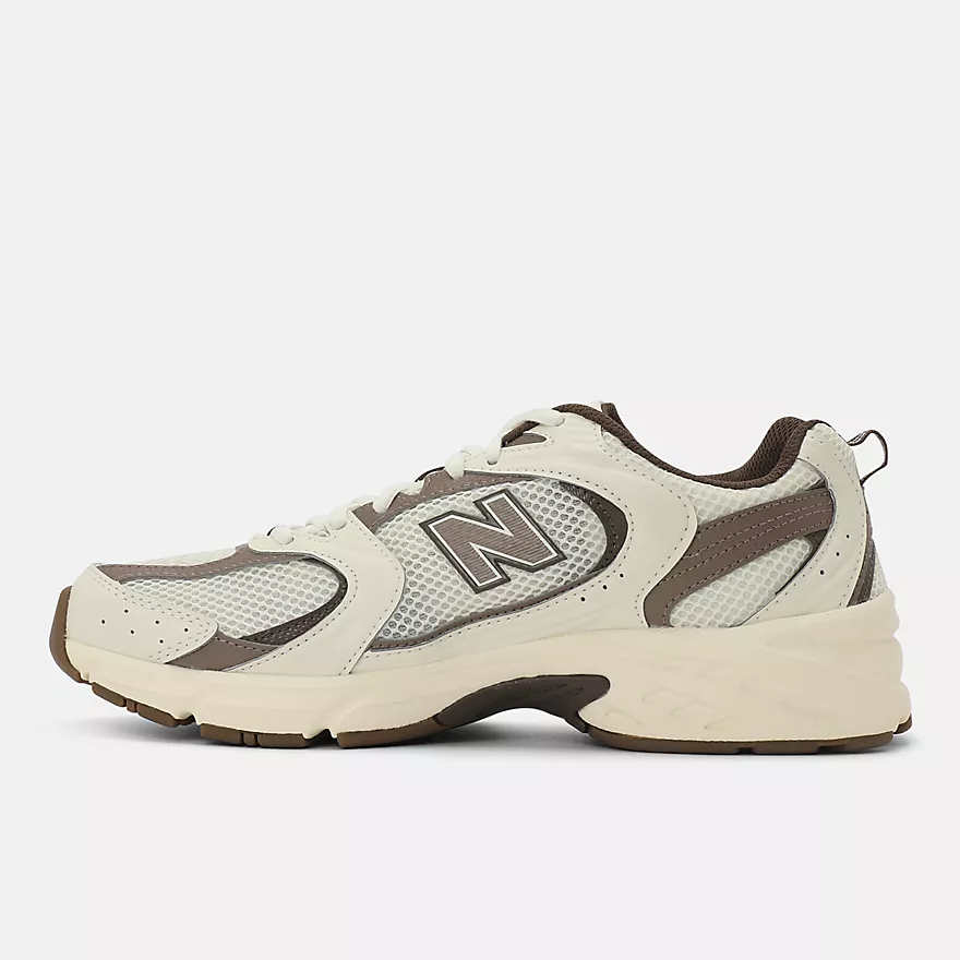 DEPORTIVA PARA MUJER NEW BALANCE MR530ASM TURTLEDOVE con ANGORA y Mushroom