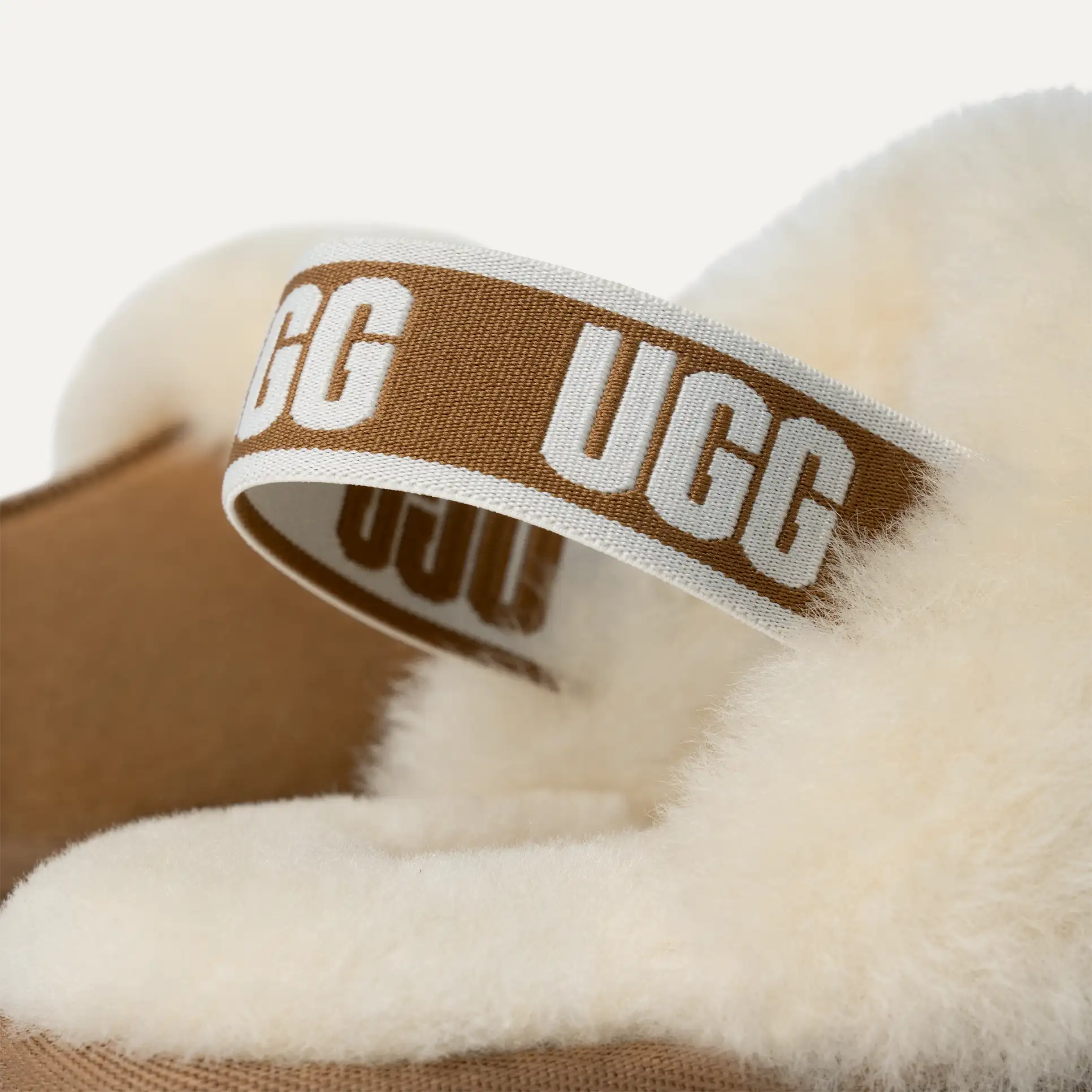 Mujer UGG Zapatillas Funkette CHESTNUT