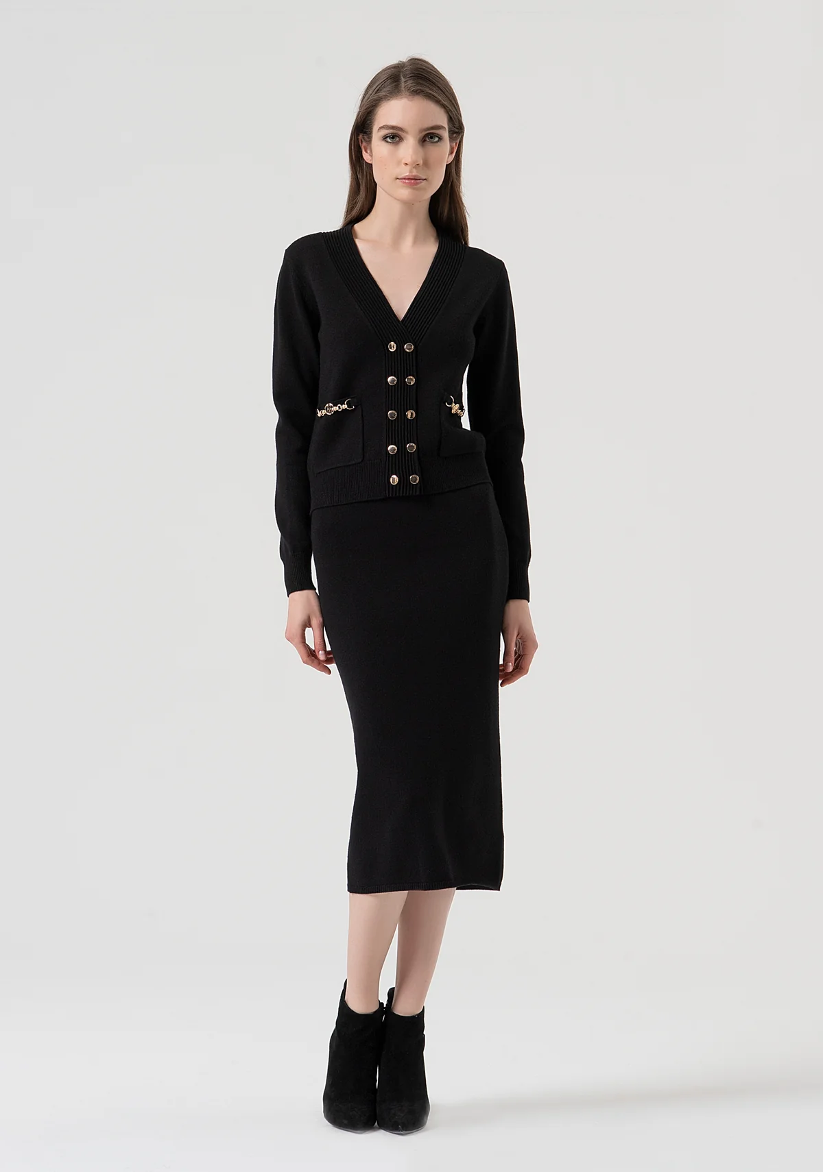 Falda de punto entallada de largo medio