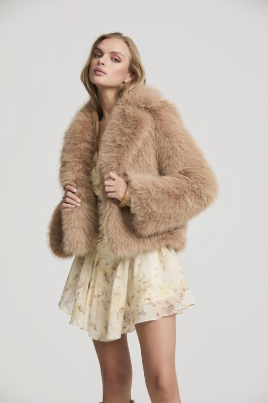 CARAMEL COAT FETICHE