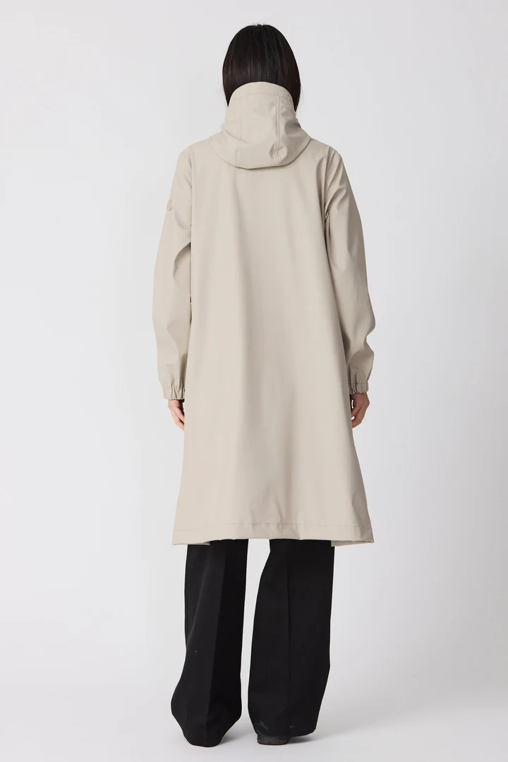 Abrigo TANTÄ Impermeable de Poliuretano TEMPETE Stone Grey