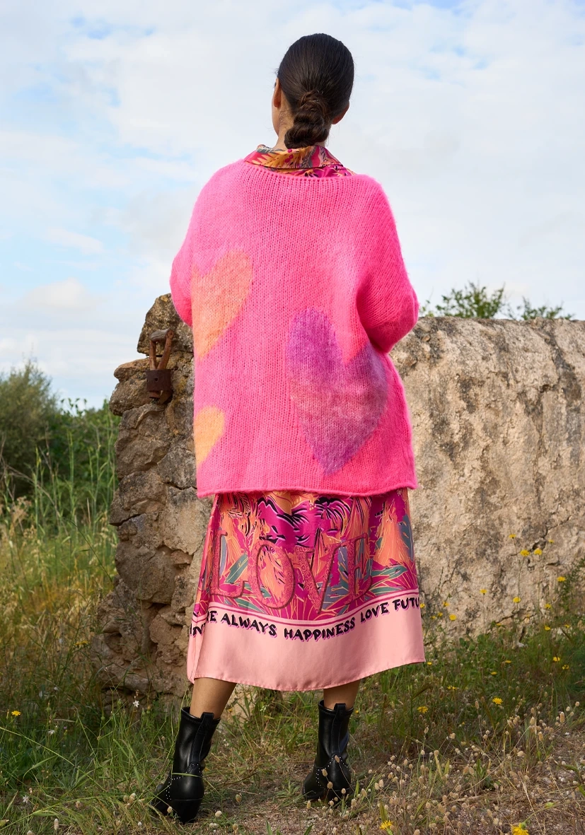 Suéter de cuello en V Corazones multicolor – rosa neón