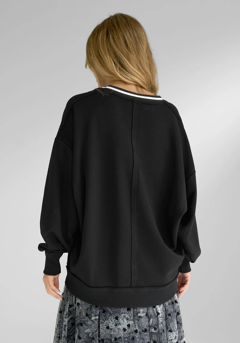 Sudadera ancho con escote en V y lentejuelas Wild Thing – negro