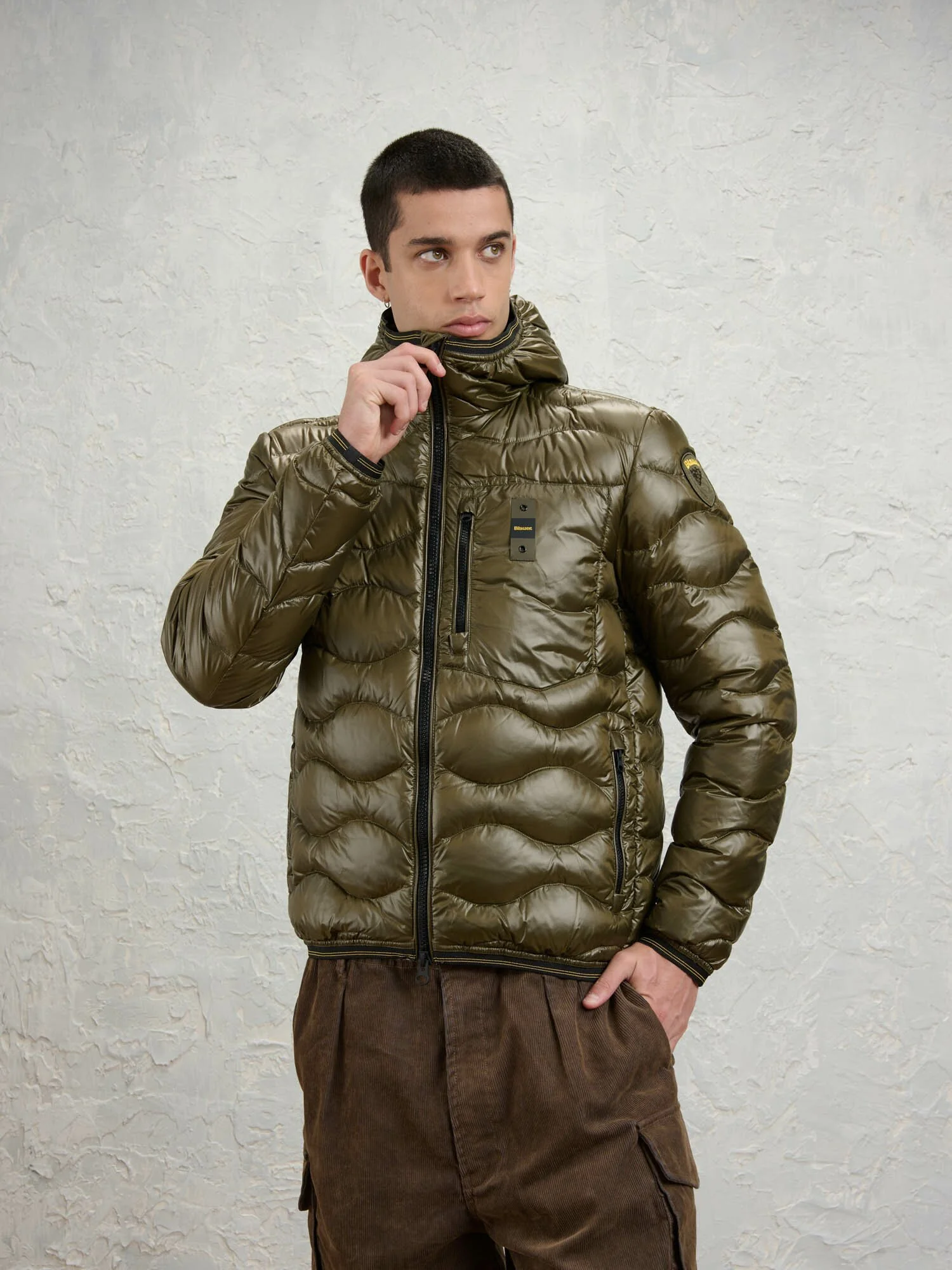 CHAQUETA BLAUER CORTA DE PLUMAS ACOLCHADAS ONDA