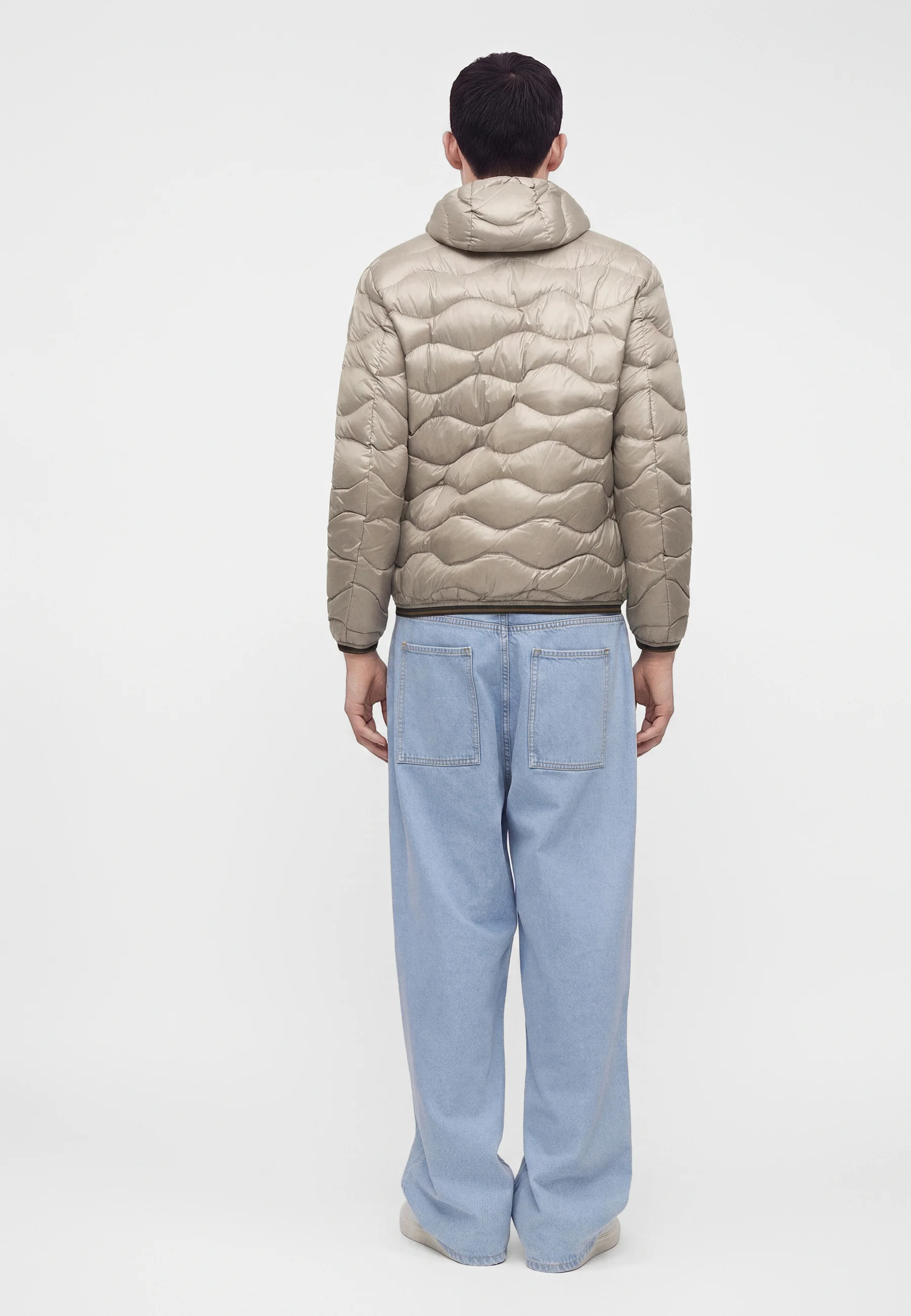 CHAQUETA BLAUER CORTA DE PLUMAS ACOLCHADAS ONDA