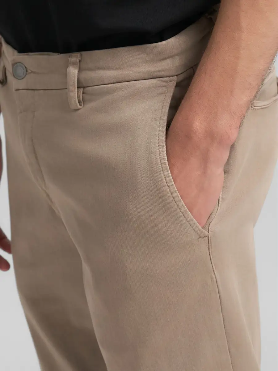 VAQUEROS CHINOS REPLAY BENNI REGULAR FIT BEIG