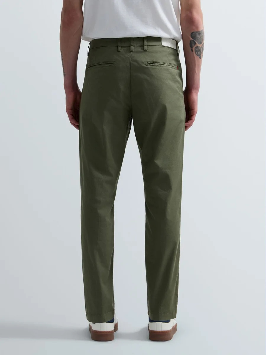 VAQUEROS CHINOS REGULAR FIT BENNI