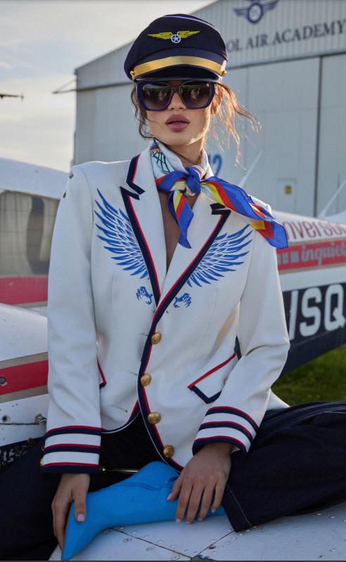 CHAQUETA LE CRUEL OVER BLANCA