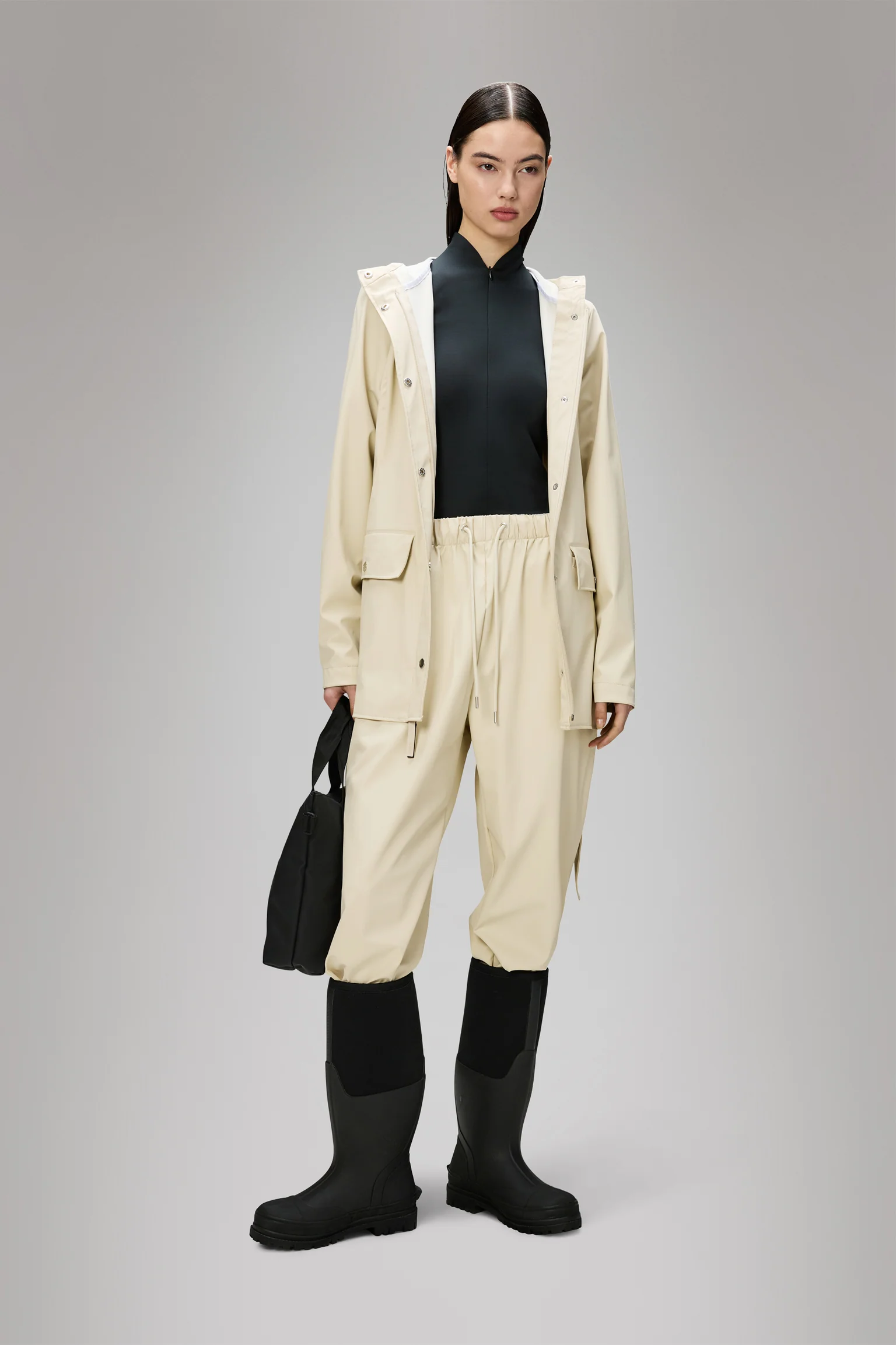 CHAQUETA IMPERMEABLE RAINS CURVE JACKET W3 DUNE