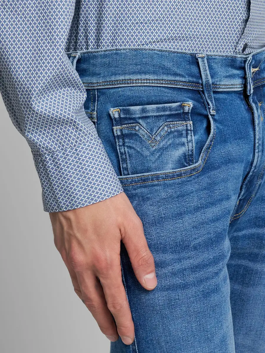 VAQUEROS REPLAY SLIM FIT ANBASS MEDIUM BLUE