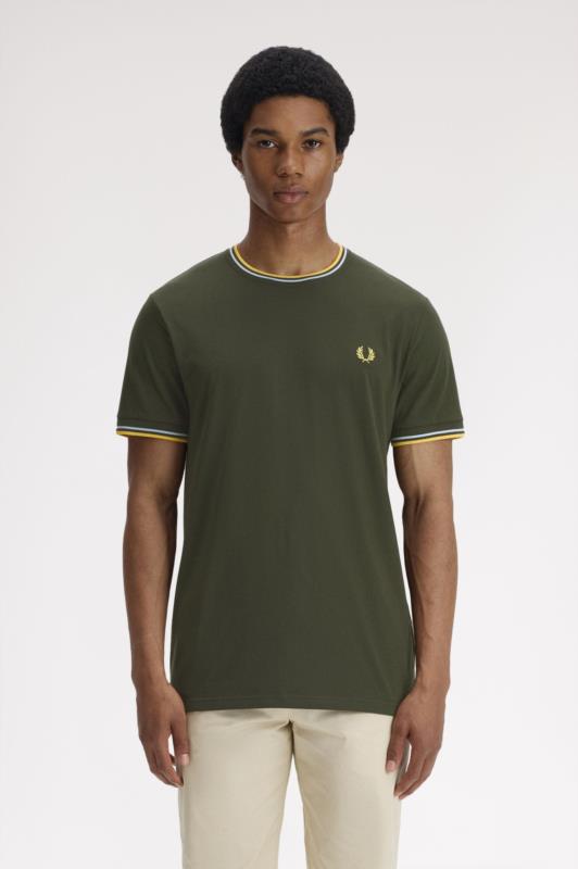 Camiseta con el ribete con dos franjas VERDE