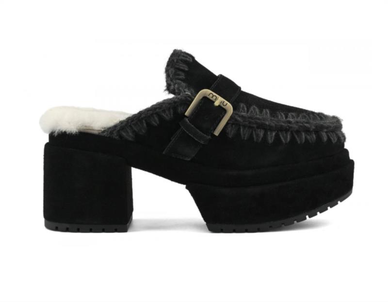 ZUECO MOU PLATAFORMA CLOG WITH BUCKLE STRA BLACK
